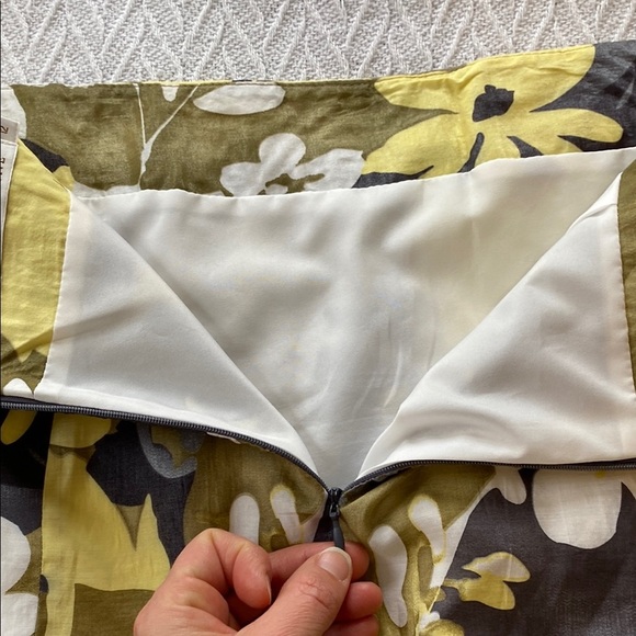 Melanie Lyne Floral A-Line Midi Skirt in Yellow and Olive Boho Feminine Beach - Picture 5 of 10